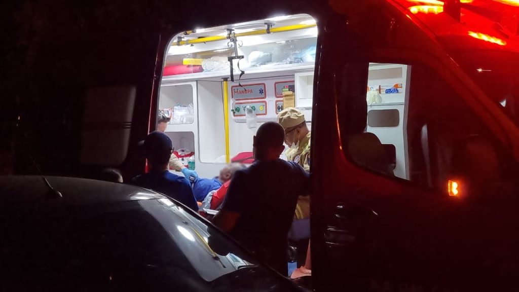 Trabalhador cai de escada, fica ferido e é atendido pelo Siate no Bairro Parque São Paulo