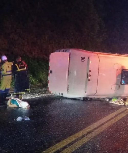 Imagem referente a Grave acidente envolvendo micro-ônibus deixa vítima fatal na rodovia BR-277 em Irati