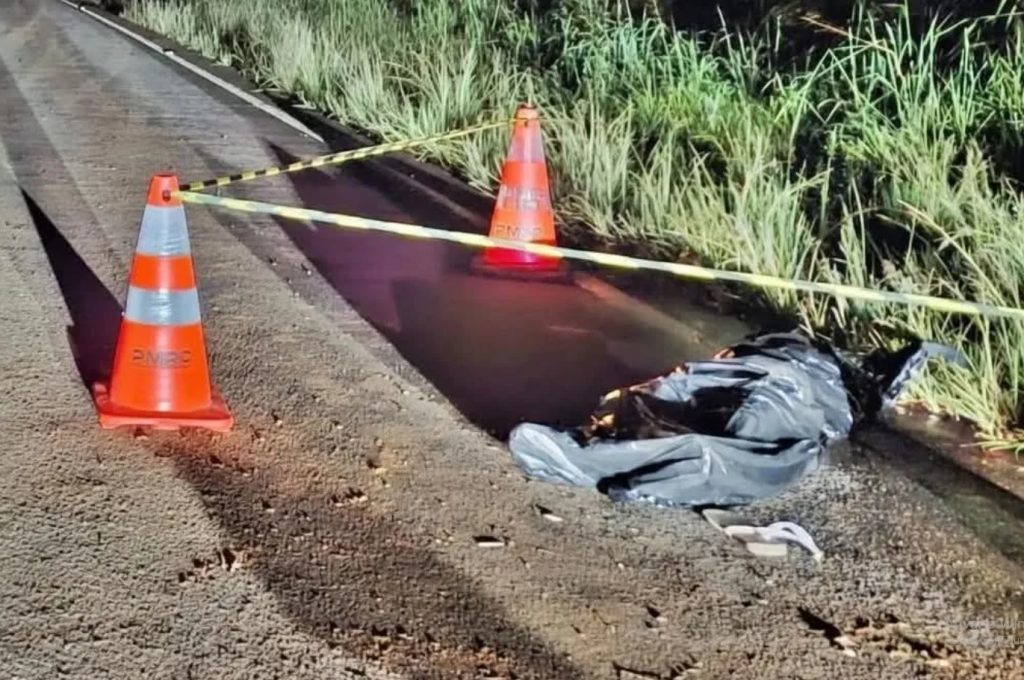 Mistério: Polícia encontra jovem de aparência indígena morto na beira da PR-473