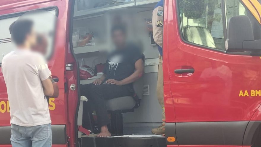 Acidente de trânsito no Bairro Universitário deixa duas pessoas feridas