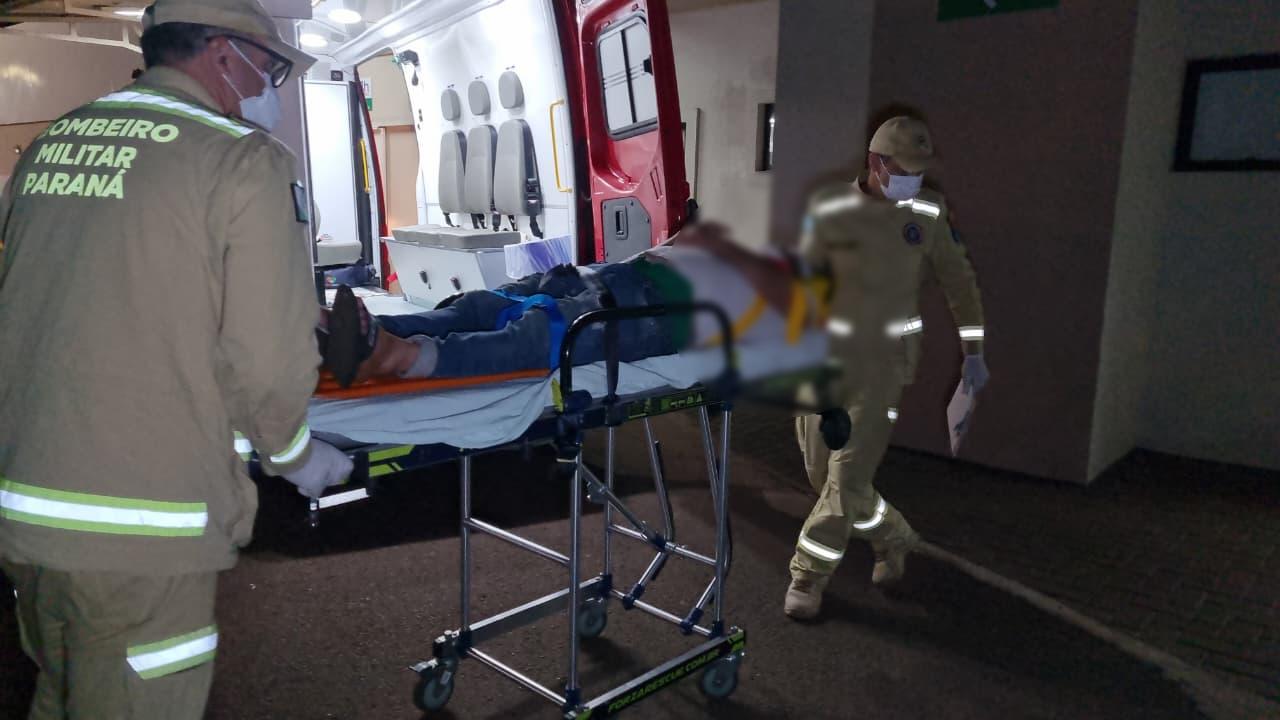 Homem cai e bate a cabeça ao tentar entrar em casa pela janela