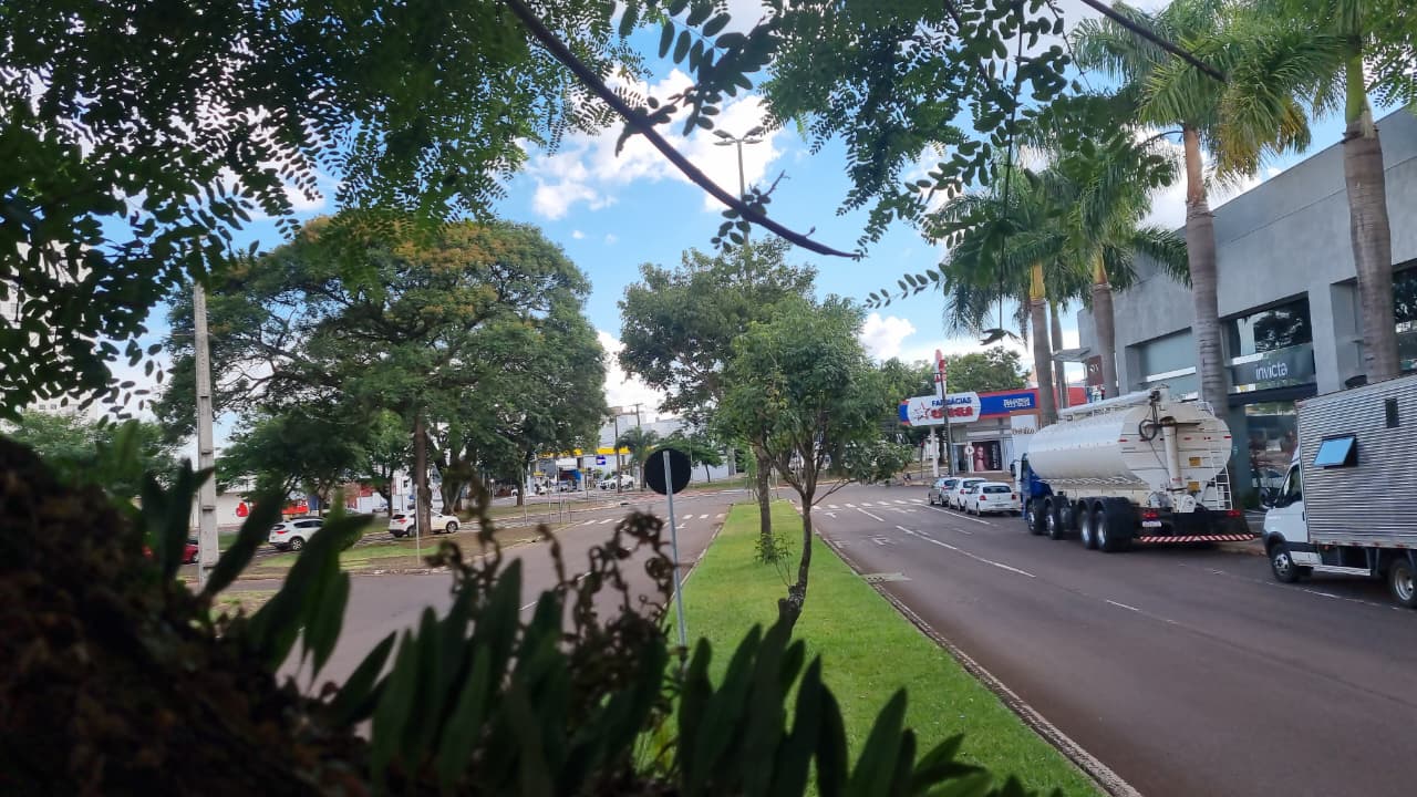 Imagem referente a Rajadas de vento em Cascavel atingem 51,1 km/h nesta terça-feira (17)