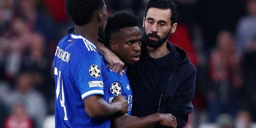 Vini Jr marca golaço e denuncia caso de racismo em Liga dos Campeões Imagem referente a Vini Jr marca golaço e denuncia caso de racismo em Liga dos Campeões