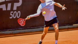 João Fonseca vence Thiago Monteiro em duelo brasileiro pelo Rio Open João Fonseca vence Thiago Monteiro em duelo brasileiro pelo Rio Open