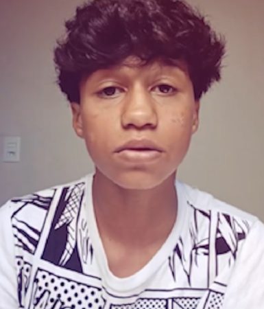 Ouça: “A paz do Senhor”, disse Pedro Henrique em vídeo no Instagram antes de cantar louvor; jovem será sepultado às 16h Imagem referente a Ouça: “A paz do Senhor”, disse Pedro Henrique em vídeo no Instagram antes de cantar louvor; jovem será sepultado às 16h
