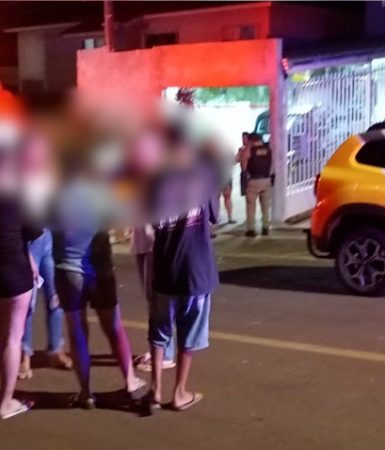 Mulher é morta a facadas na região norte de Cascavel Imagem referente a Mulher é morta a facadas na região norte de Cascavel