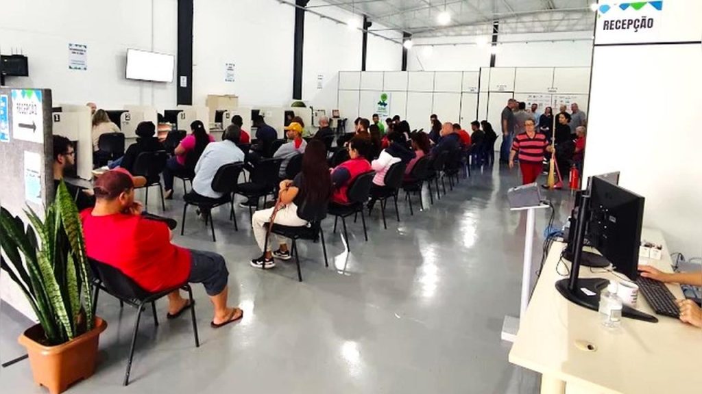 Toledo inicia o dia com 1,1 mil oportunidades de emprego disponíveis