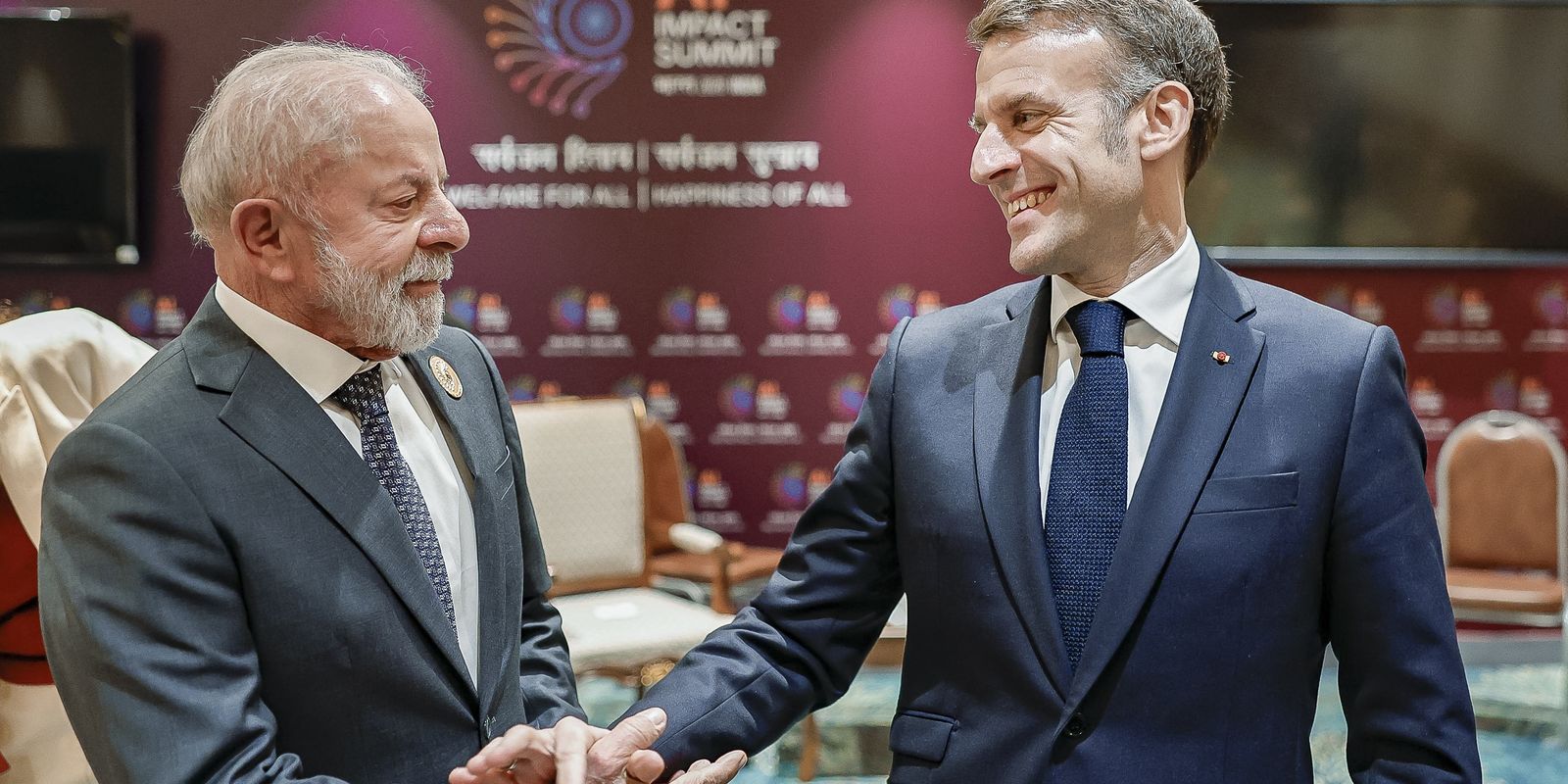 Lula e Macron tratam de defesa, ciência e tecnologia e comércio Lula e Macron tratam de defesa, ciência e tecnologia e comércio