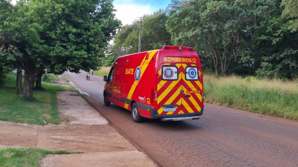 Adolescente de 17 anos sofre queda de patinete na Rua Maracaí e fica ferida