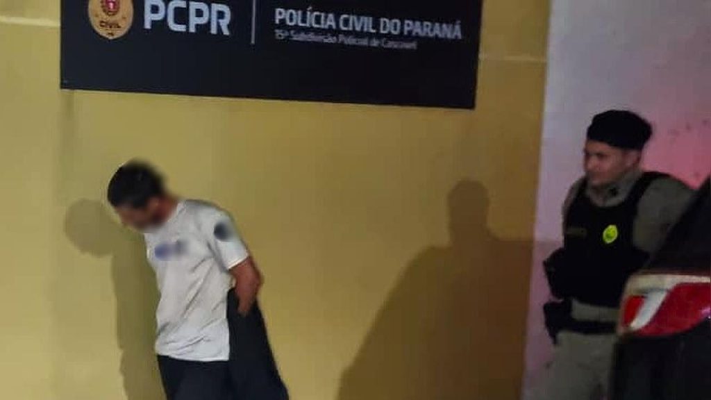 Durante patrulhamento no Centro PM cumpre mandado de prisão em desfavor de Homem procurado pela Justiça