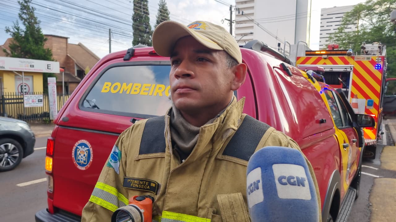 "Tudo indica que foi um curto do notebook", afirma oficial após incêndio em edifício Day Saúde