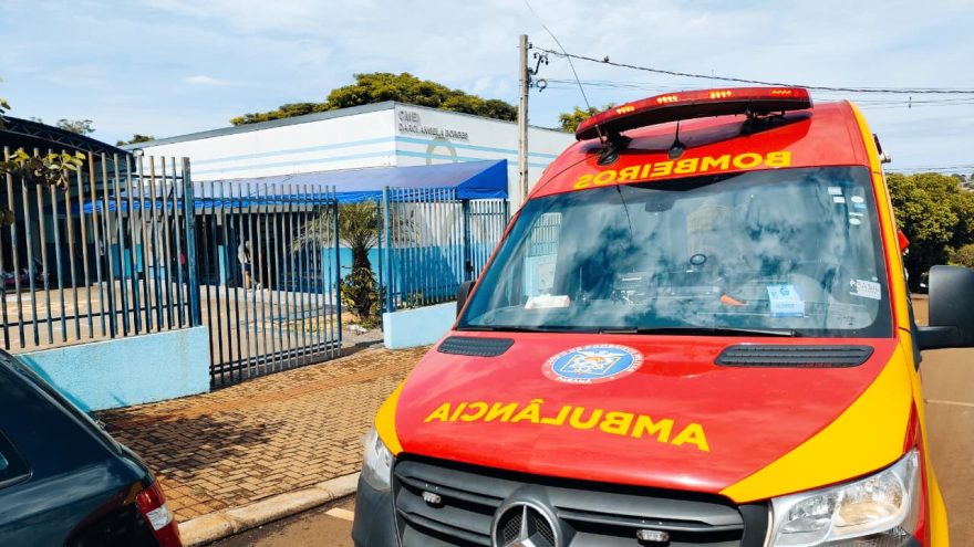 Criança é socorrida pelo Siate em CMEI no Bairro Floresta