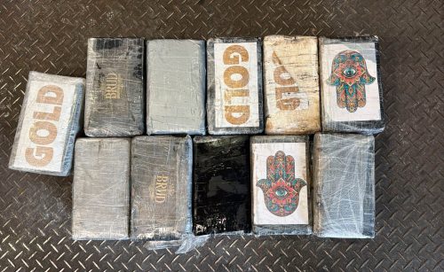 Receita Federal apreende 36 kg de cocaína escondidos em contêiner no litoral do PR