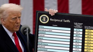 Suprema Corte dos EUA derruba tarifaço imposto por Trump Suprema Corte dos EUA derruba tarifaço imposto por Trump