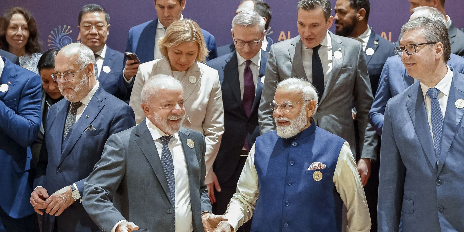 Lula defende que IA fique a cargo de instituição multilateral Imagem referente a Lula defende que IA fique a cargo de instituição multilateral