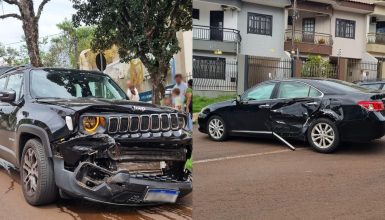 Lexus ES 350 e Jeep Renegade batem forte no Centro de Cascavel Imagem referente a Lexus ES 350 e Jeep Renegade batem forte no Centro de Cascavel
