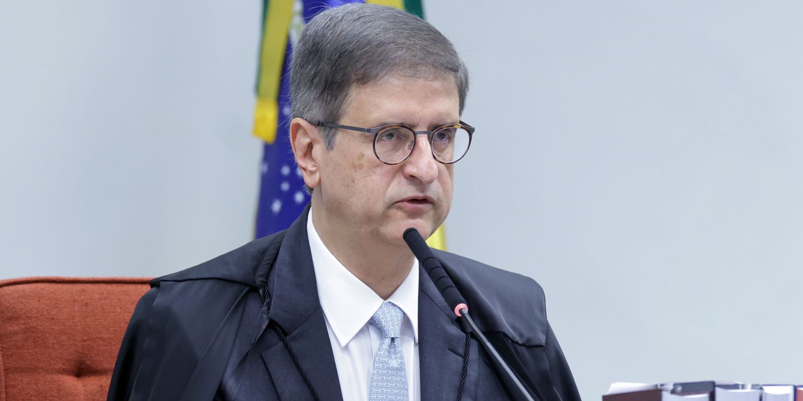 PGR apresenta parecer contrário à prisão domiciliar para Bolsonaro PGR apresenta parecer contrário à prisão domiciliar para Bolsonaro