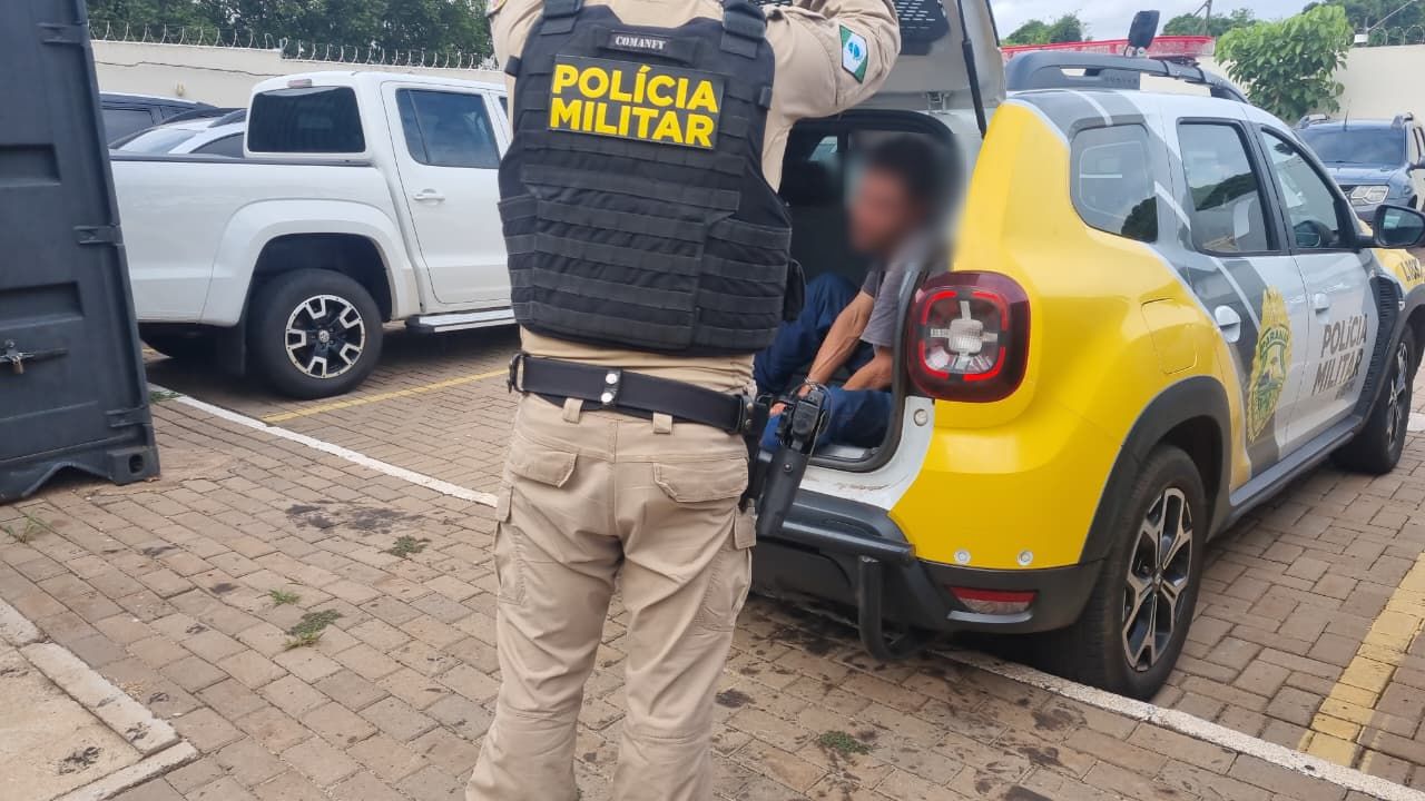 Após denúncia de jovem, homem é detido por ato obsceno em via pública no Conjunto Melissa Imagem referente a Após denúncia de jovem, homem é detido por ato obsceno em via pública no Conjunto Melissa