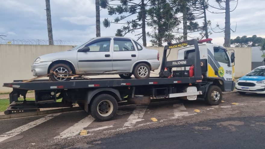 Corsa com registro de furto é localizado pela Polícia Militar