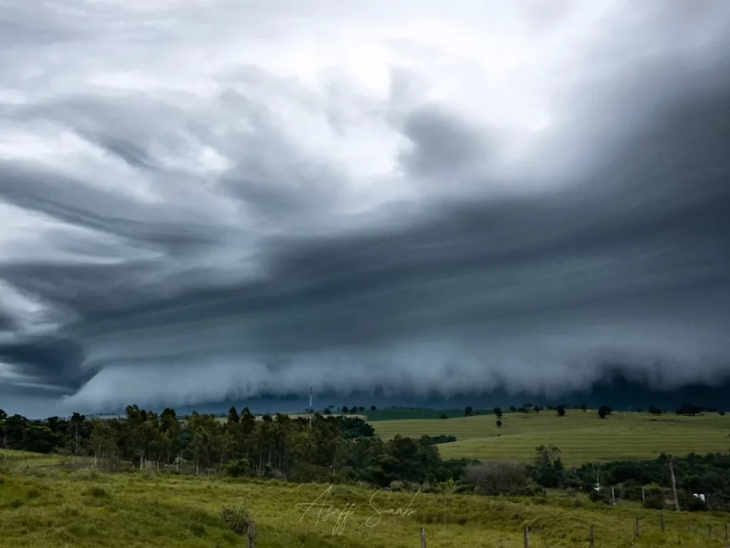 Instabilidade e risco de tempestades marcam o fim de semana no Oeste do Paraná Instabilidade e risco de tempestades marcam o fim de semana no Oeste do Paraná