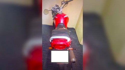 Motocicleta furtada é recuperada e homem é preso por receptação em Pato Branco