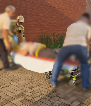 Mulher é socorrida após sofrer queda de escada no Centro Imagem referente a Mulher é socorrida após sofrer queda de escada no Centro