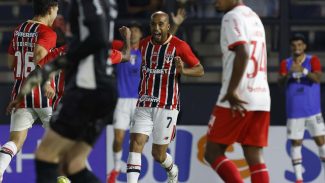 São Paulo e Palmeiras se garantem nas semis do Campeonato Paulista São Paulo e Palmeiras se garantem nas semis do Campeonato Paulista