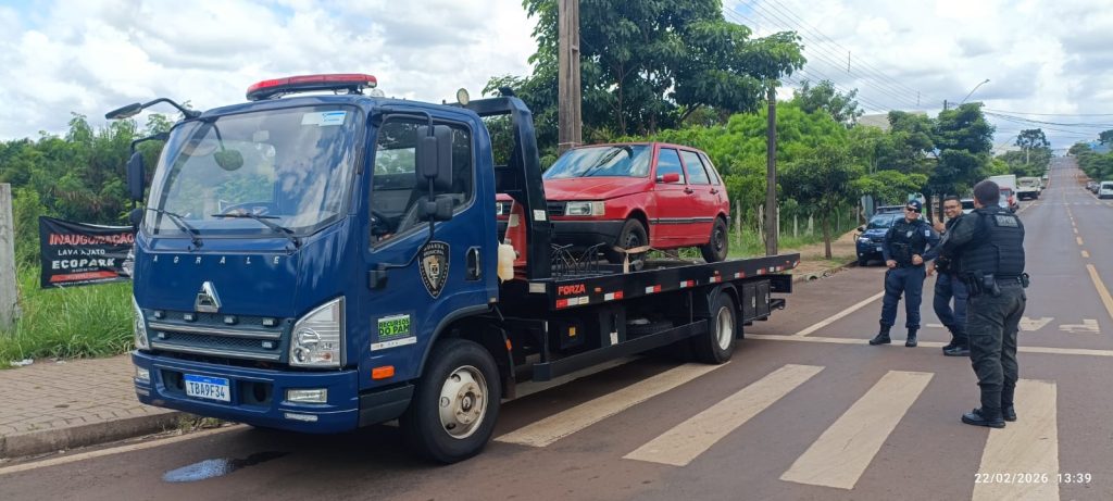 Guarda Municipal recupera Fiat Uno furtado durante a madrugada no Bairro 14 de Novembro