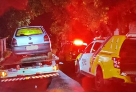 Homem é socorrido em estado grave após ser esfaqueado em bar; autor foi preso pela PM