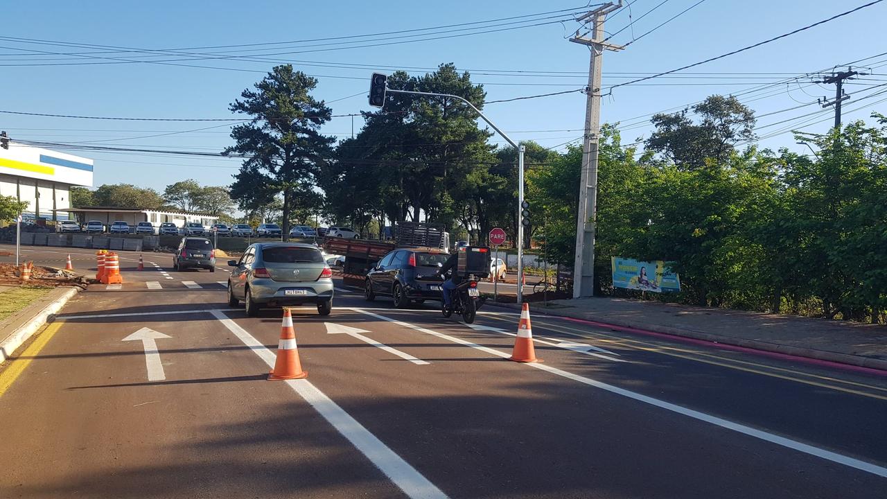 Novo formato de estacionamento na Rua Alexandre de Gusmão é implantado nesta segunda-feira (23) Novo formato de estacionamento na Rua Alexandre de Gusmão é implantado nesta segunda-feira (23)