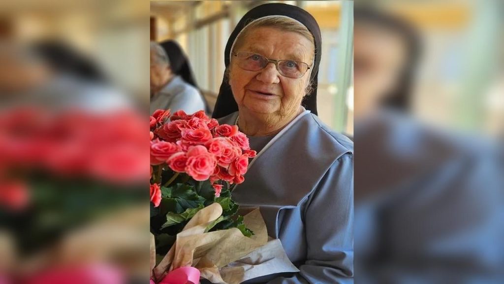 Homem afirma ter ‘ouvido vozes’ antes de matar Irmã Nadia em convento no Paraná Homem afirma ter ‘ouvido vozes’ antes de matar Irmã Nadia em convento no Paraná