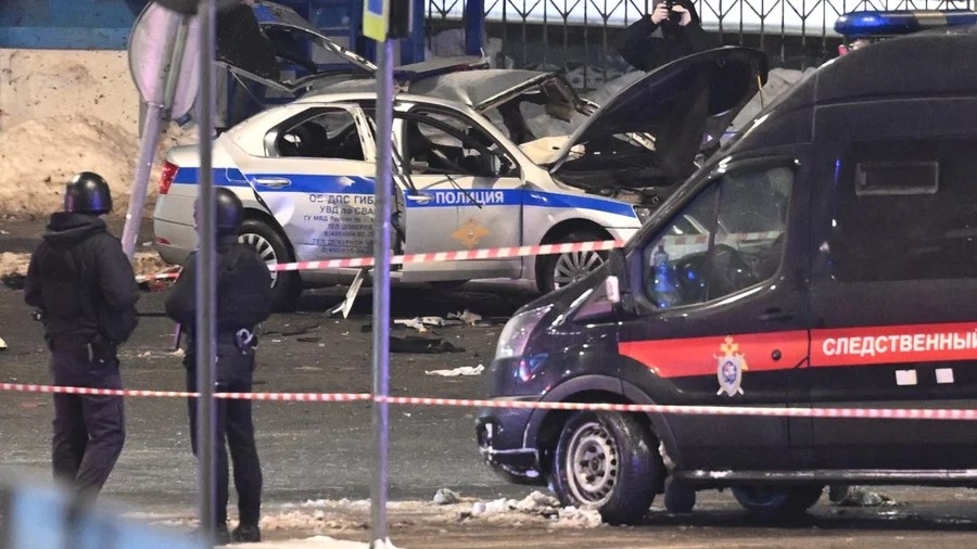 Explosão em Moscou mata um policial e fere outros dois