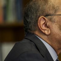 Imagem referente a Gilmar Mendes suspende penduricalhos a membros do Judiciário e MP