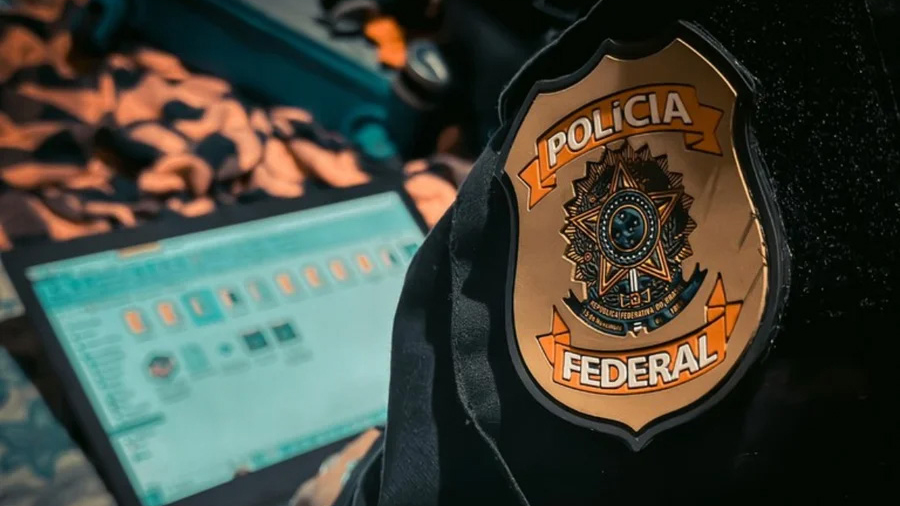PF deflagra que investiga ex-gerente da Caixa suspeito de desviar R$ 1 milhão PF deflagra que investiga ex-gerente da Caixa suspeito de desviar R$ 1 milhão