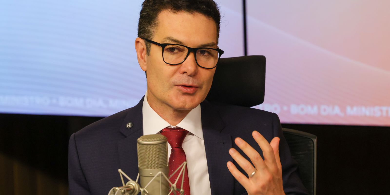 Parceria permitirá regularizar terras da União, diz ministro Imagem referente a Parceria permitirá regularizar terras da União, diz ministro