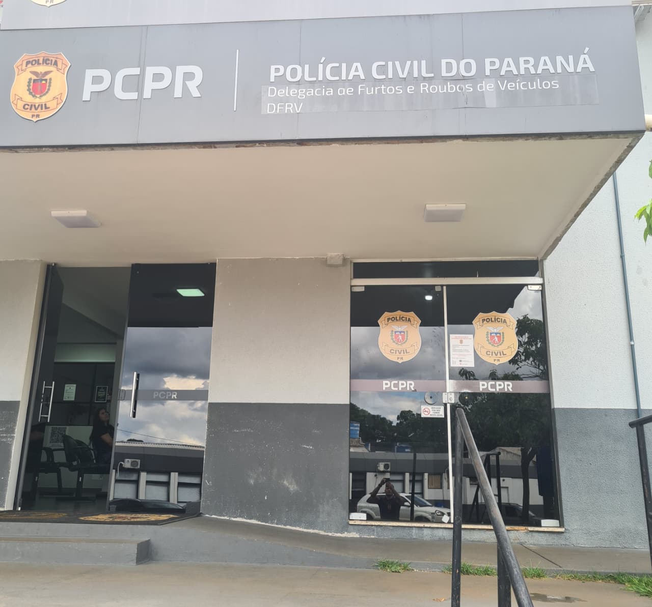 Operação da Polícia Civil mira grupo suspeito de furtar caminhões em Cascavel e região
