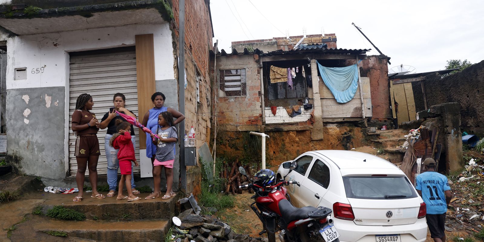 Moradores relatam desespero após mortes em Juiz de Fora