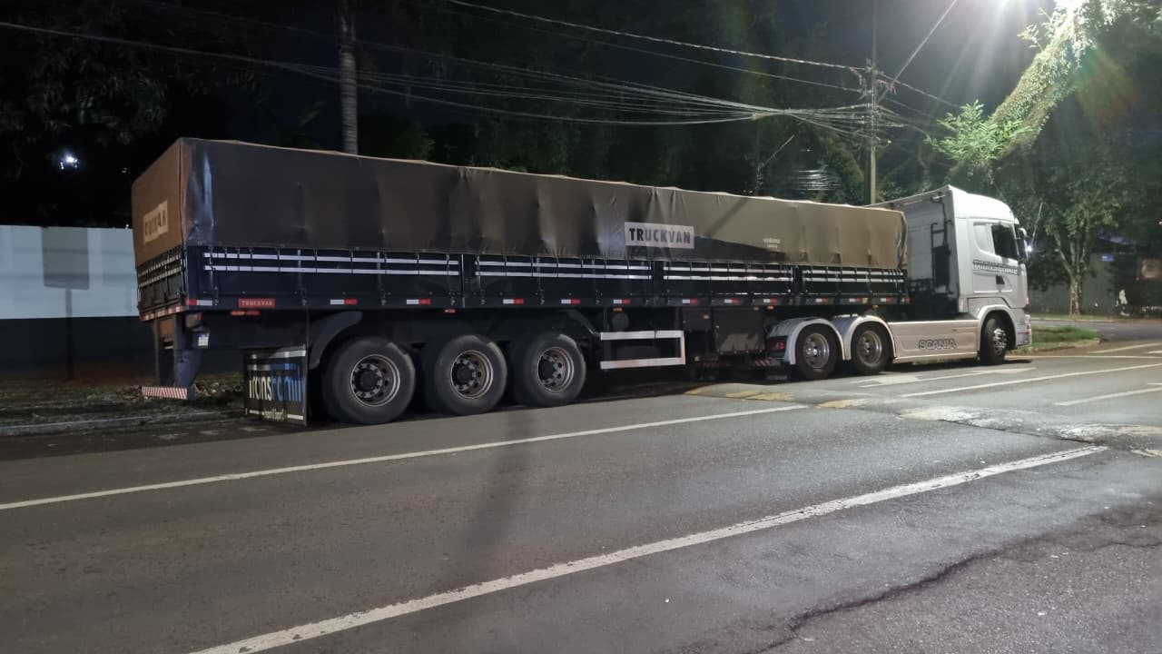Cão farejador ajuda a localizar 10 quilos de cocaína durante operação na BR-163