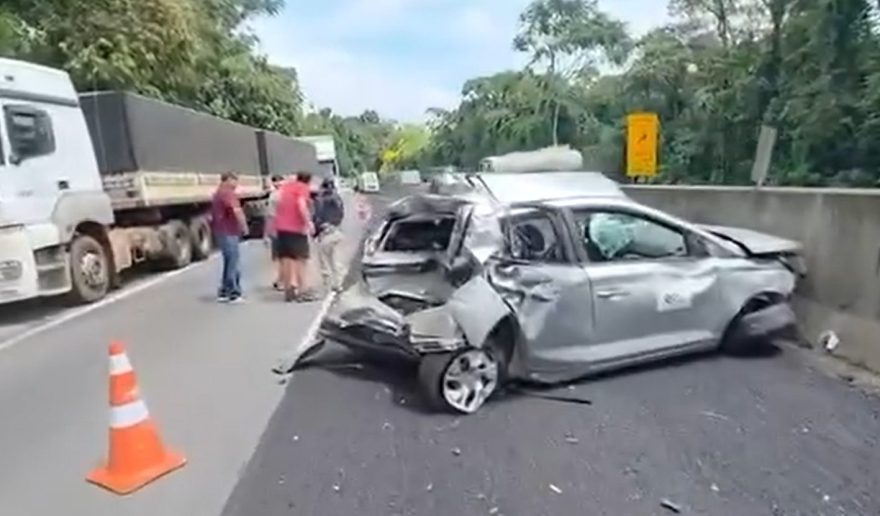 Acidente gravíssimo na BR-277 deixa vítima em estado crítico