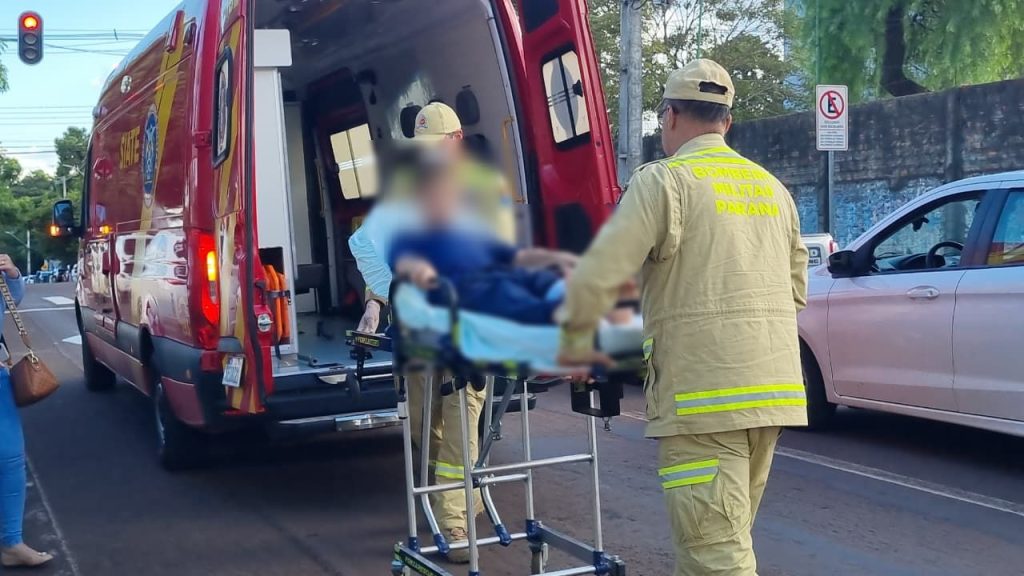 Criança é socorrida após se machucar durante atividade física em colégio de Cascavel Criança é socorrida após se machucar durante atividade física em colégio de Cascavel