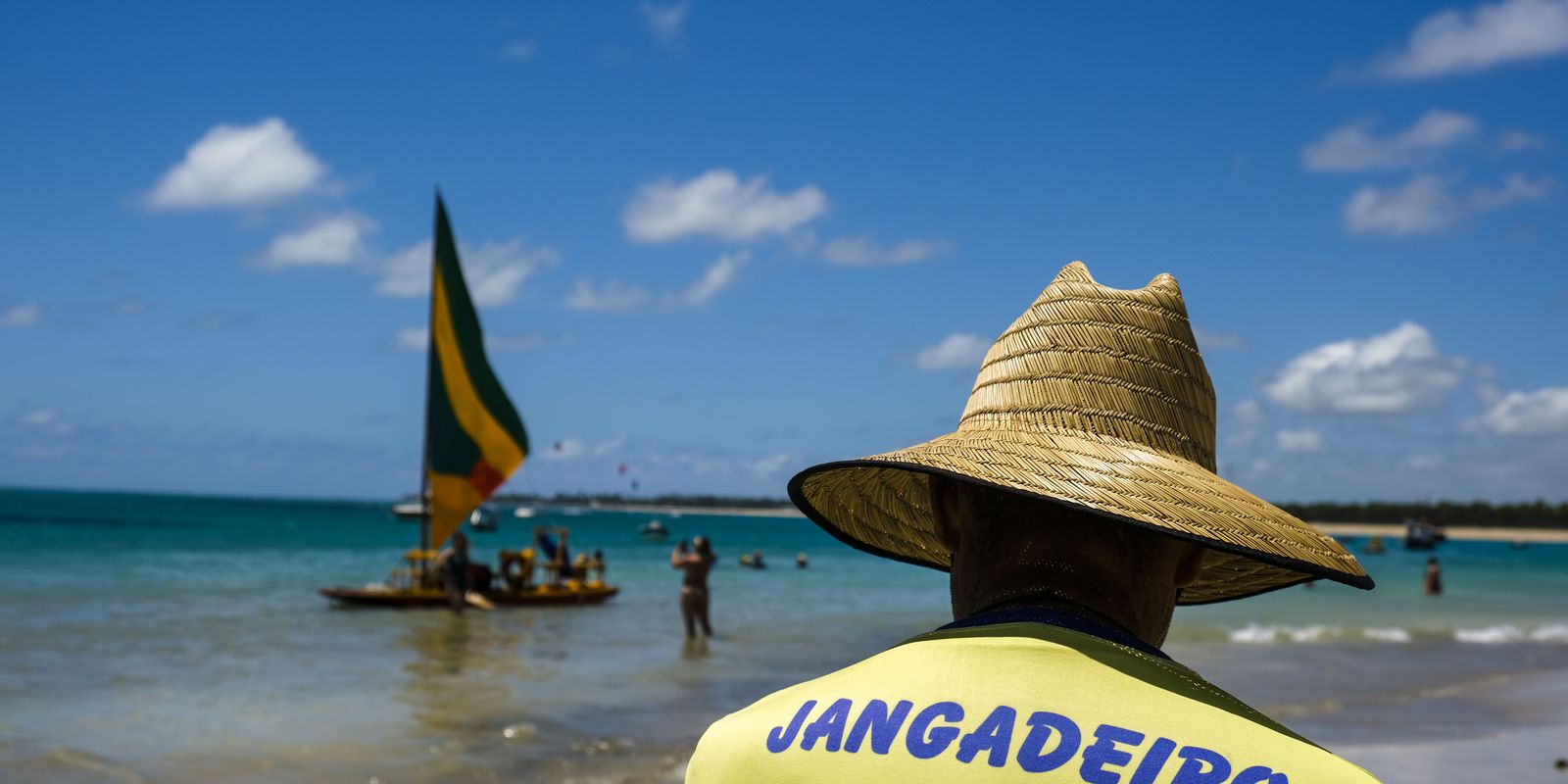 Senado aprova regras para empresas que prestam serviços a turistas Senado aprova regras para empresas que prestam serviços a turistas