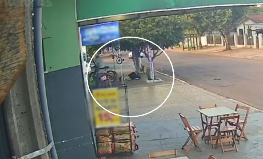 Vídeo: Imagem flagra homem sendo assassinado no Bairro Santo Onofre em Cascavel