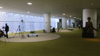 Sindicatos repudiam violência contra jornalista na Câmara Sindicatos repudiam violência contra jornalista na Câmara