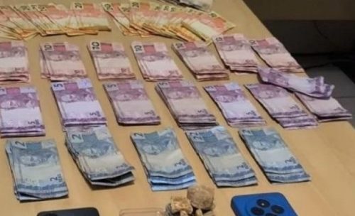 BPFRON prende três pessoas pelo crime de tráfico de drogas em Santa Helena BPFRON prende três pessoas pelo crime de tráfico de drogas em Santa Helena