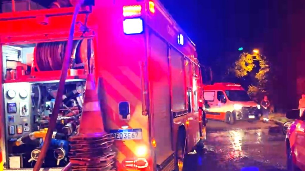 Força de explosão causa destruição e mobiliza equipes de resgate em Foz do Iguaçu