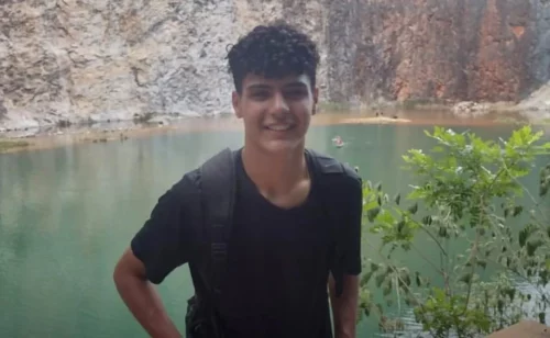 Guarda municipal é denunciado por homicídio culposo em perseguição que matou jovem em acidente Guarda municipal é denunciado por homicídio culposo em perseguição que matou jovem em acidente