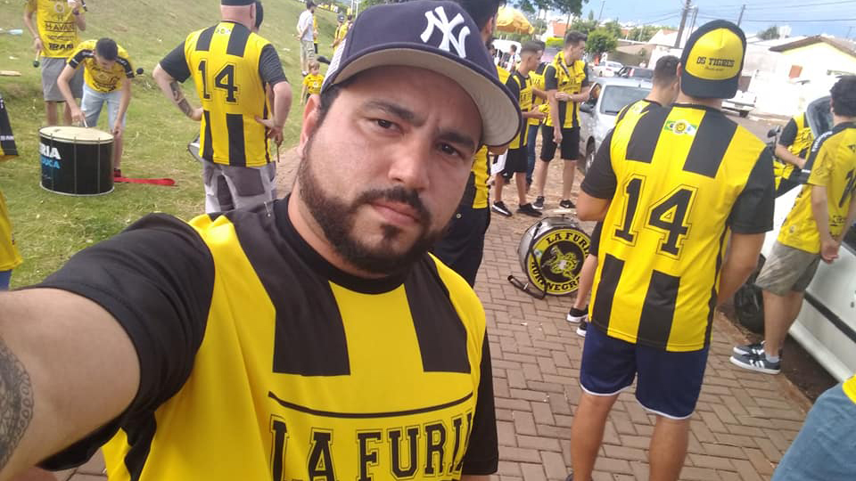 Vice-presidente da La Fúria Aurinegra morre aos 43 anos em Cascavel Vice-presidente da La Fúria Aurinegra morre aos 43 anos em Cascavel