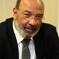 Imagem referente a Morre professor Mário Theodoro, destaque na luta contra o racismo