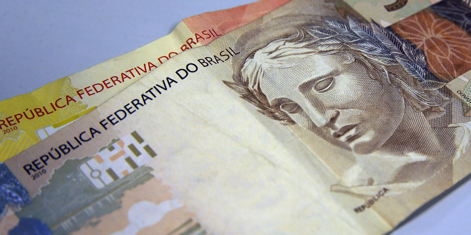 Receita paga lote da malha fina do Imposto de Renda de fevereiro Receita paga lote da malha fina do Imposto de Renda de fevereiro