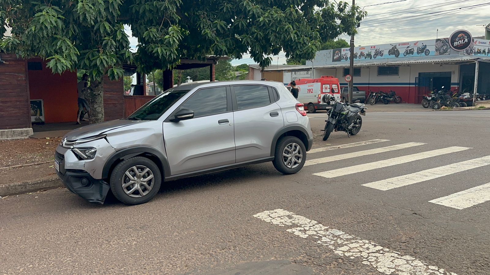 Homem fica ferido em nova colisão no cruzamento das Ruas Ipanema e México Homem fica ferido em nova colisão no cruzamento das Ruas Ipanema e México